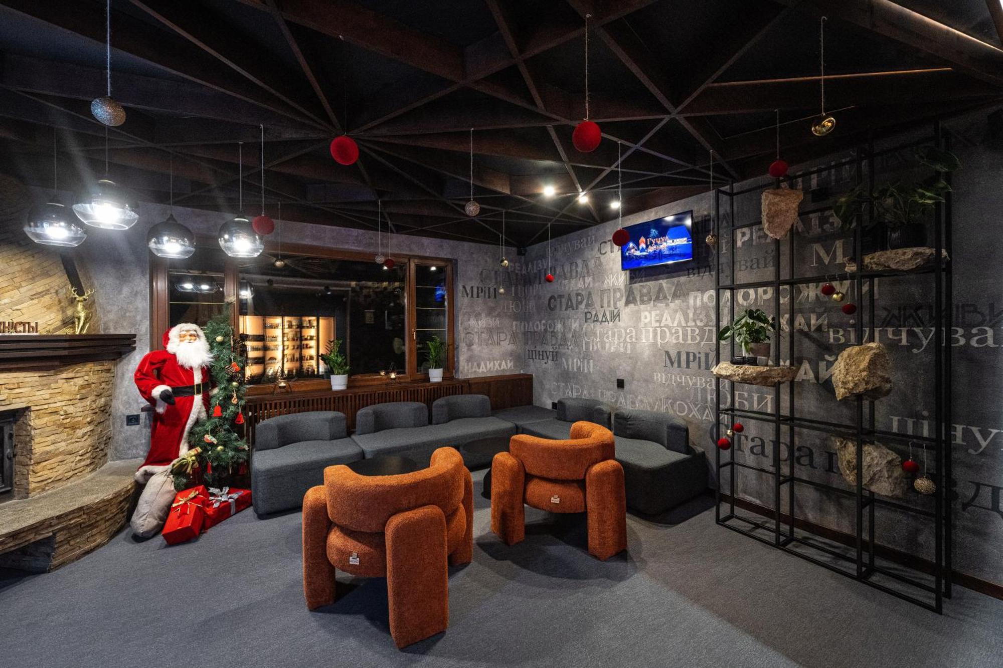 Stara Pravda Hotel 布克维 外观 照片